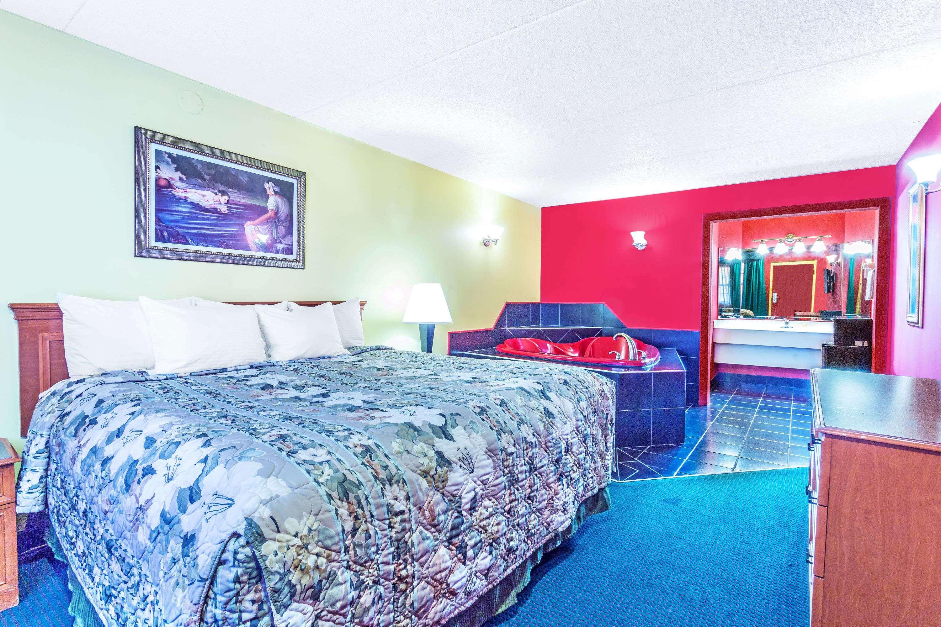 Econo Lodge Richmond-North Chesterfield מראה חיצוני תמונה