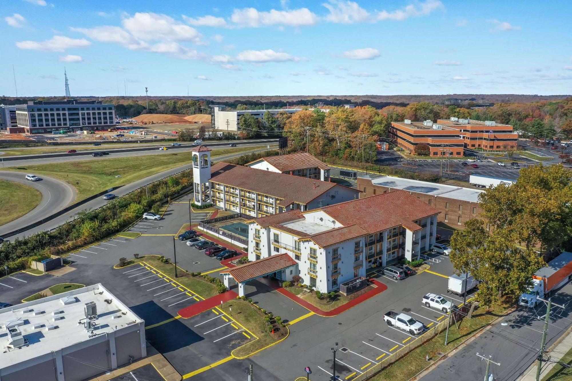Econo Lodge Richmond-North Chesterfield מראה חיצוני תמונה