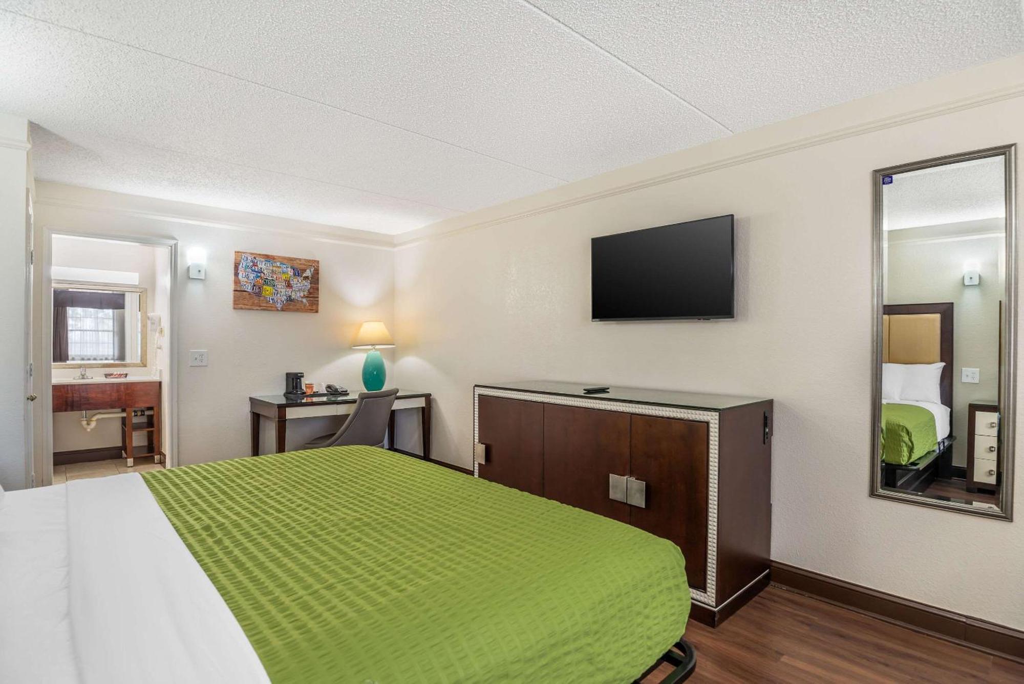 Econo Lodge Richmond-North Chesterfield מראה חיצוני תמונה