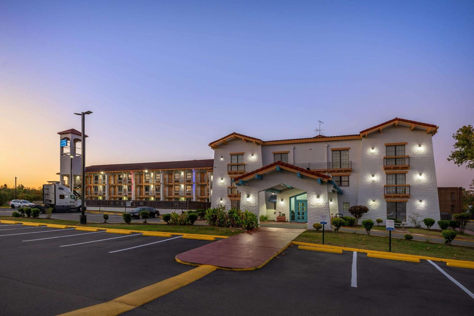 Econo Lodge Richmond-North Chesterfield מראה חיצוני תמונה