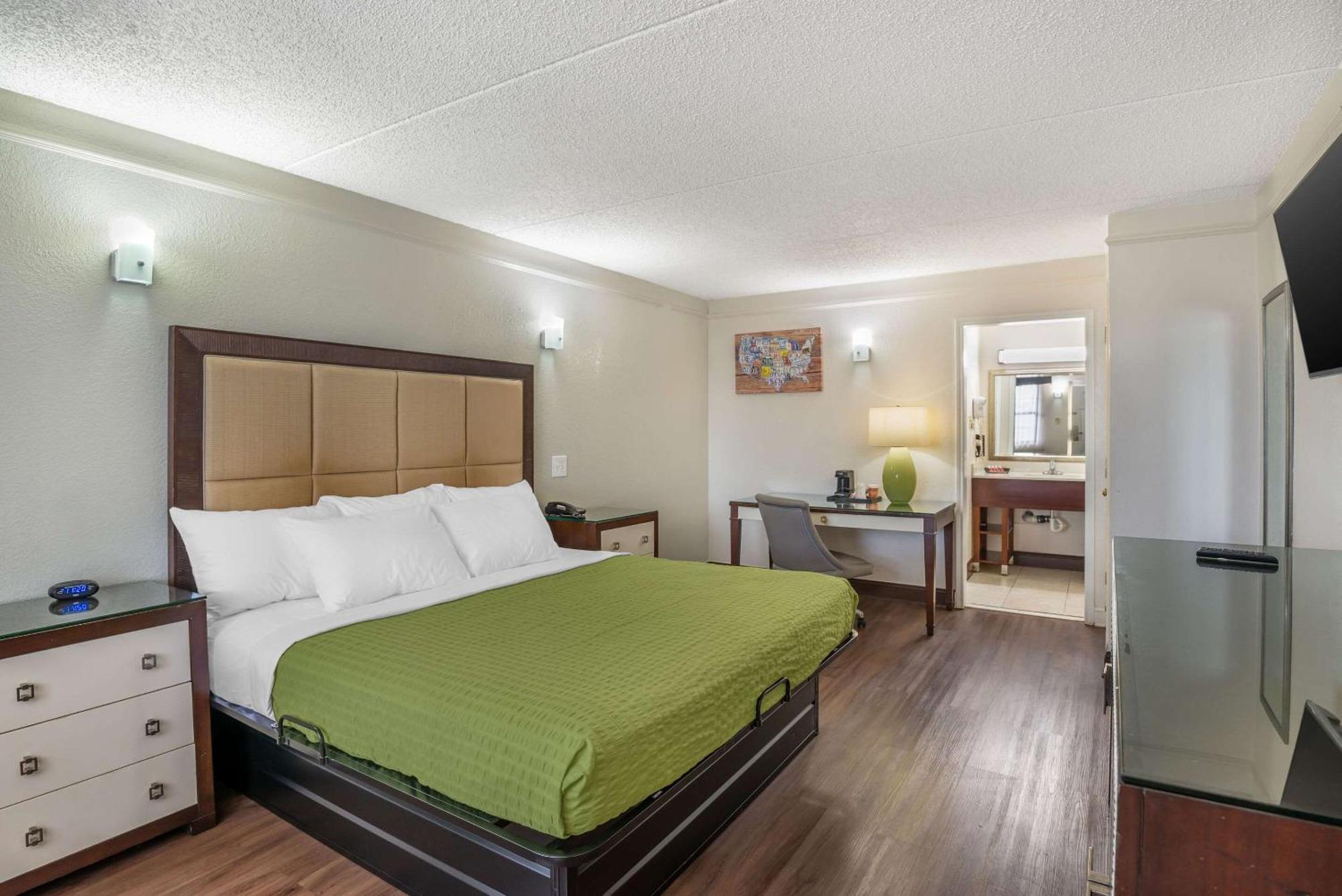 Econo Lodge Richmond-North Chesterfield מראה חיצוני תמונה